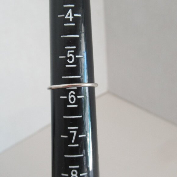 Lot of two 925 Sterling Silver Rings Stacklable Solid Rings, size 5.75, Marked - Picture 6 of 11